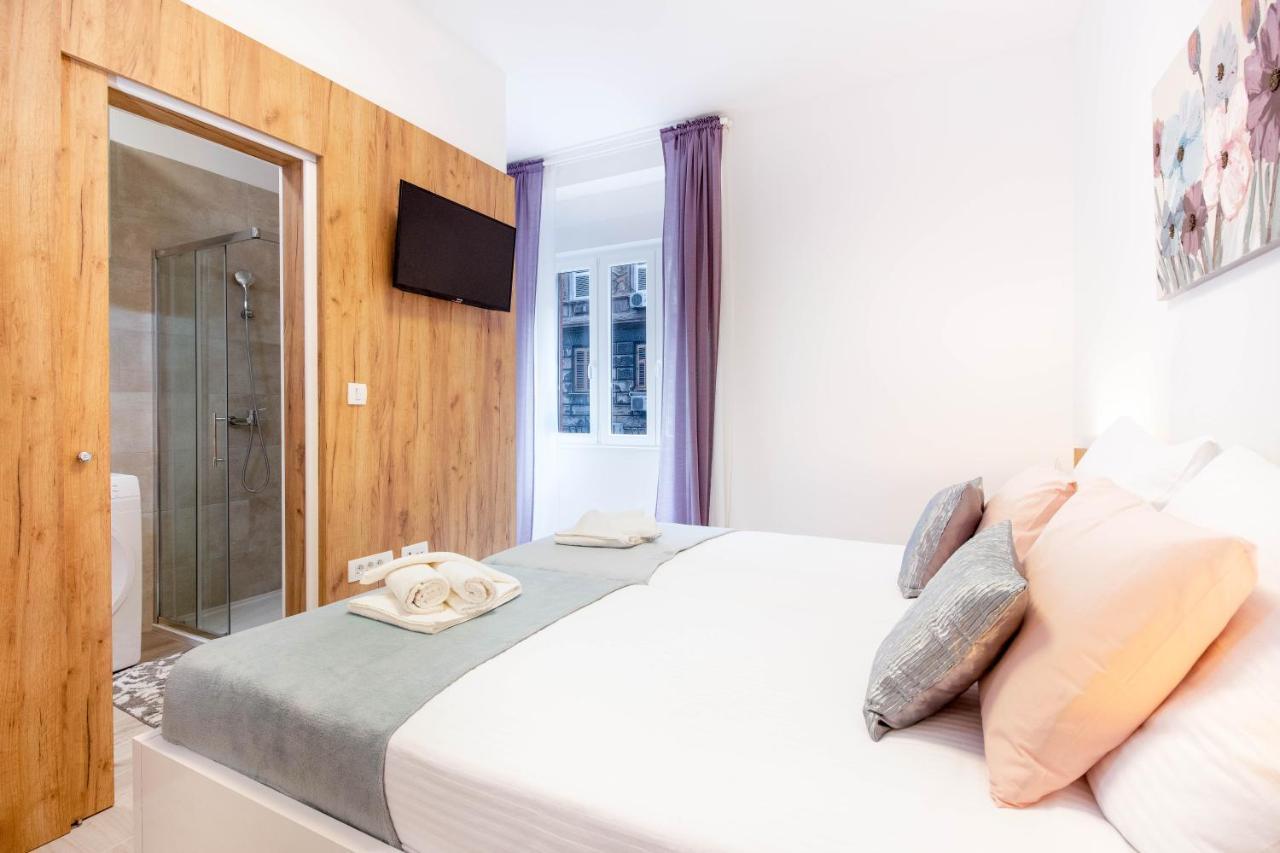 Apartments Fiorello ริเยกา ภายนอก รูปภาพ