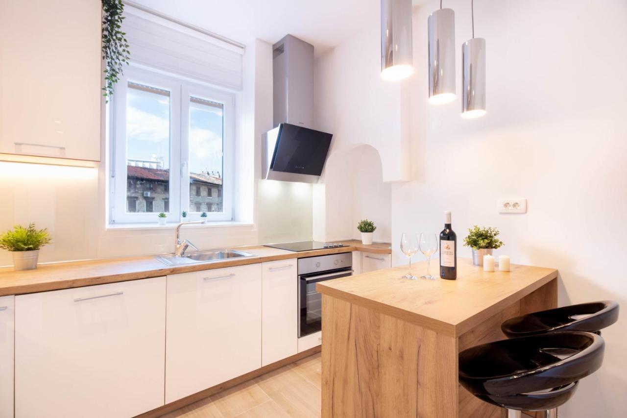 Apartments Fiorello ริเยกา ภายนอก รูปภาพ