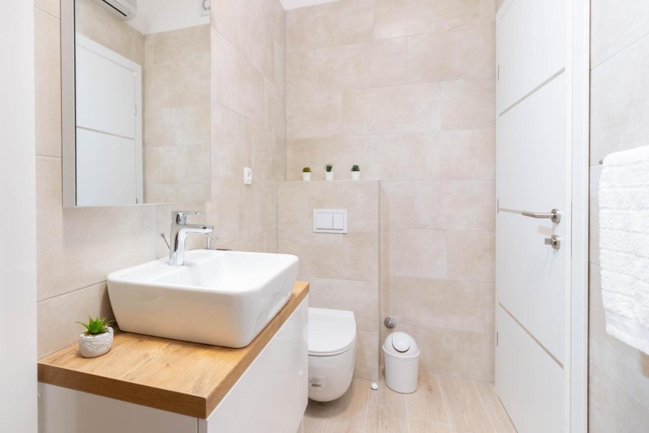 Apartments Fiorello ริเยกา ภายนอก รูปภาพ